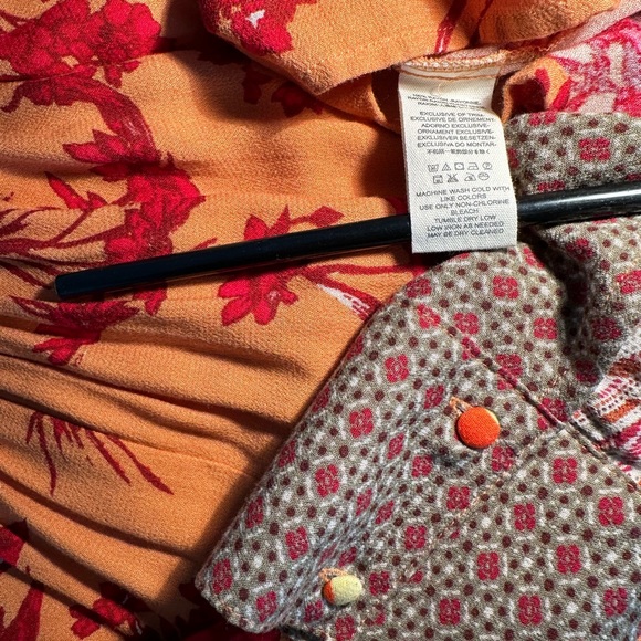 Free People Boho Flowy Floral Top - L - Picture 8 of 13